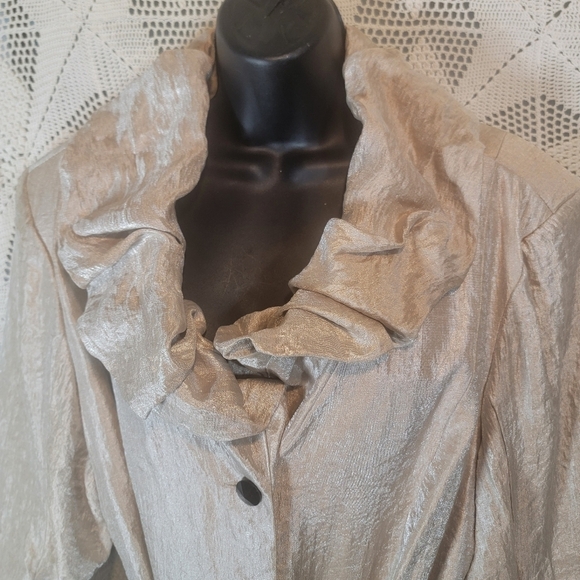 Scarlett Nite women's  3X champagne color button down top. - Picture 2 of 16